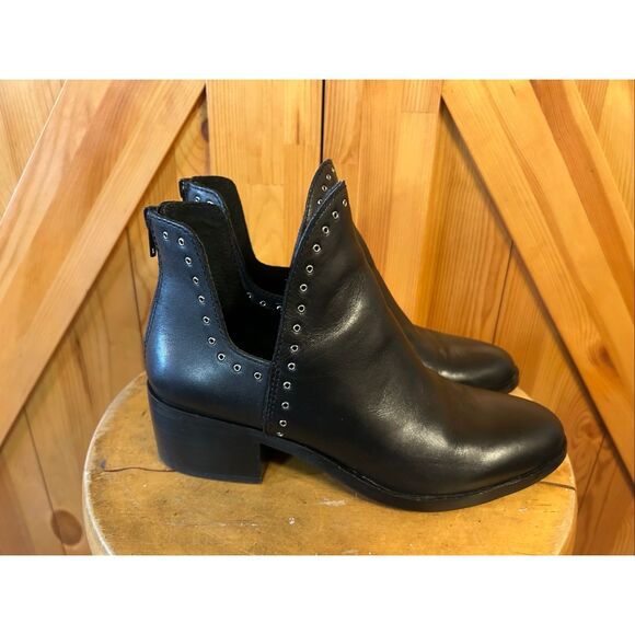 Ankle Boots Chelsea & Violet Kerri Black Size 8 Leather Eyelet Hardware - Picture 1 of 8